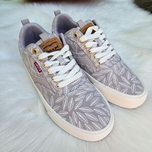 Levi's Shoes Women's Size 7 Brand New in Box
